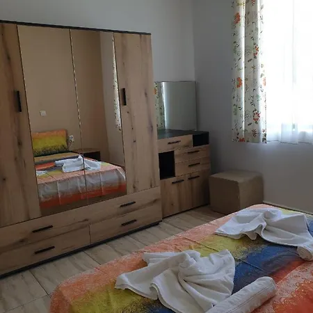 Watermill Apartment *